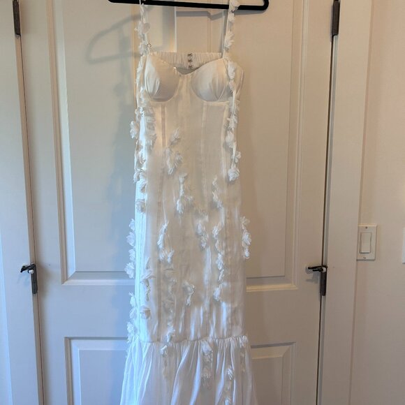 Latest Scoop - Curve Enhancing Bustier Midi Dress White - Picture 2 of 6